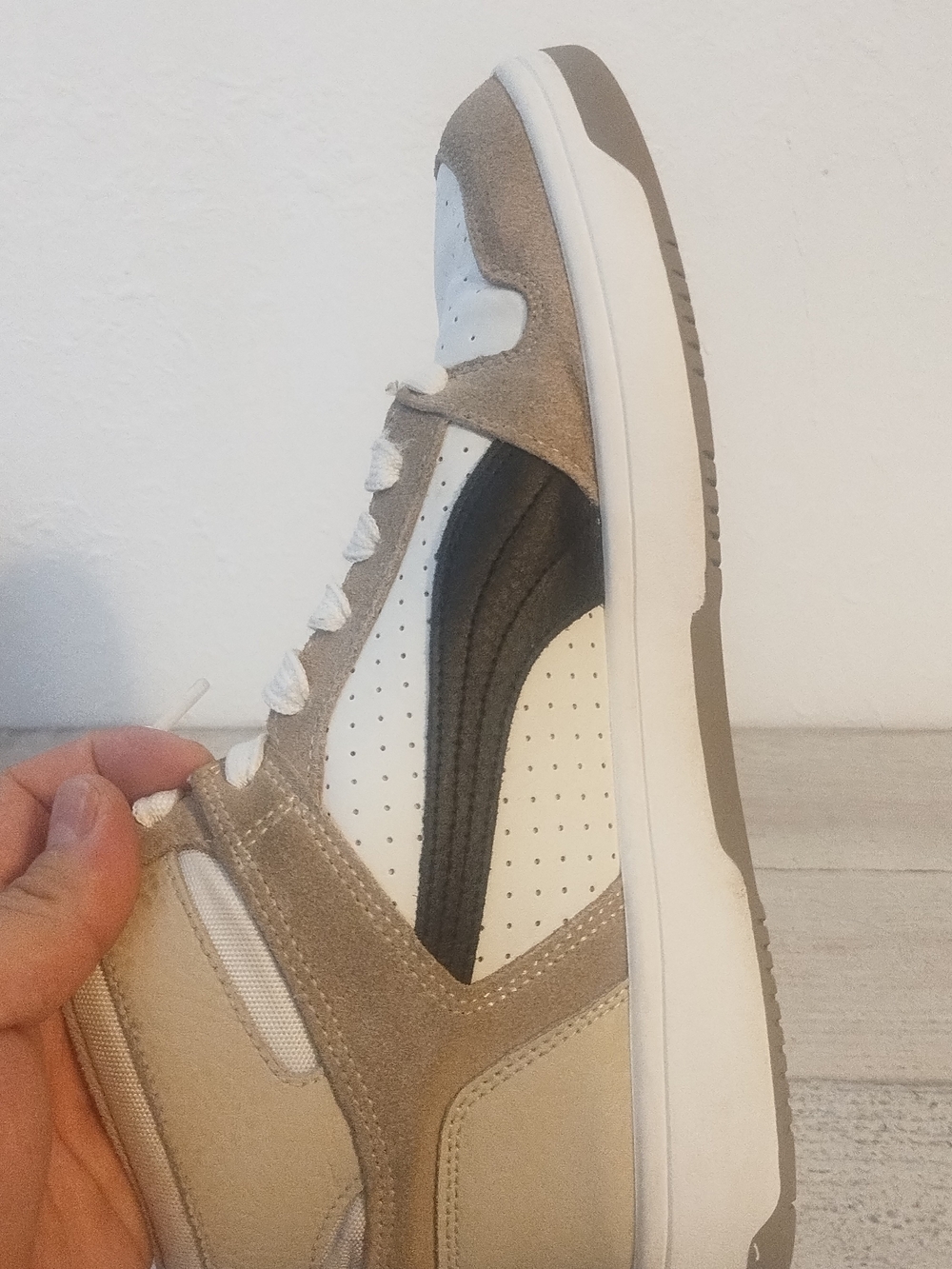 PUMA Rebound Layup SL Basketball Sneaker - Beige and black white395130-02/msz7.5 - Picture 15 of 16